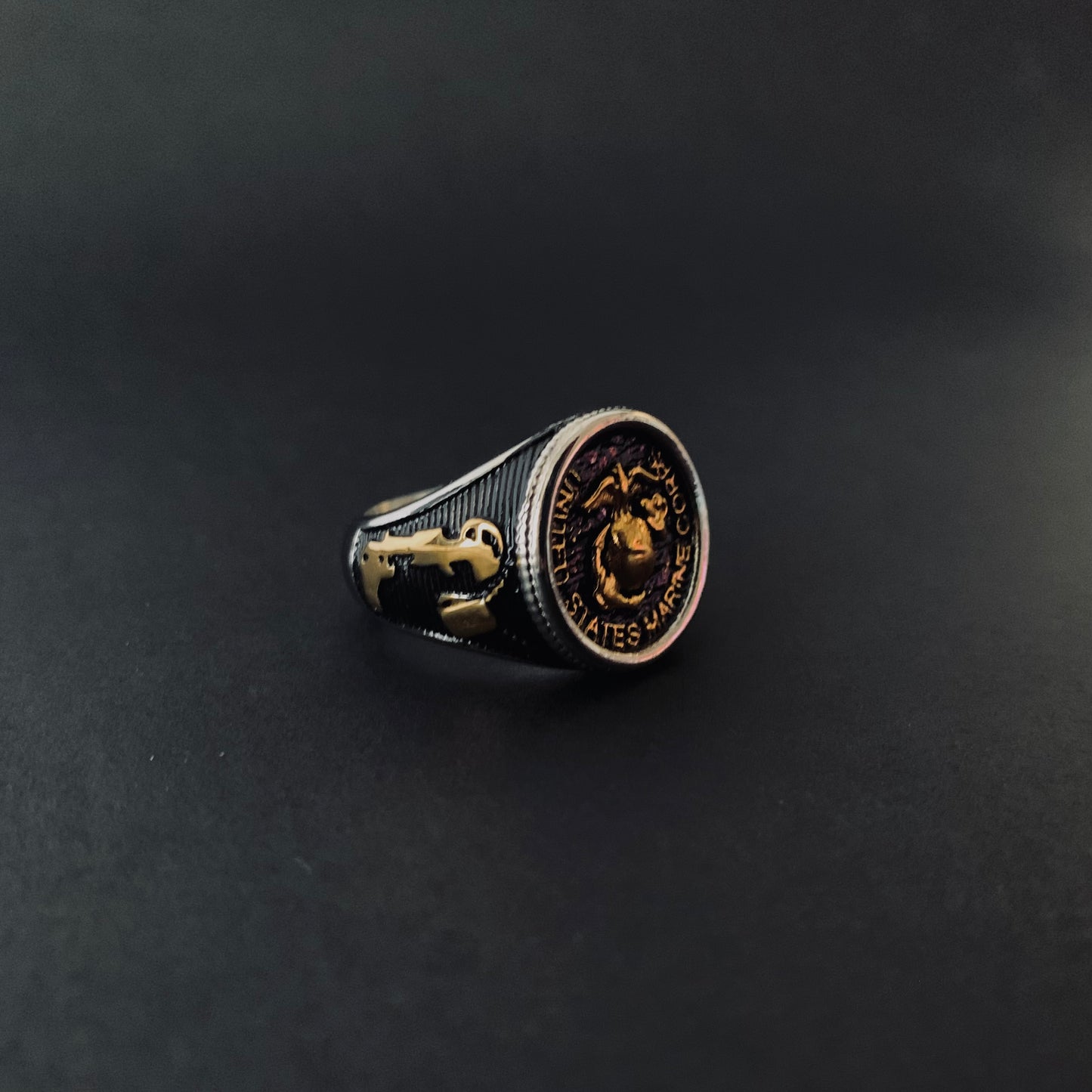 US Marine Corps Signet Ring