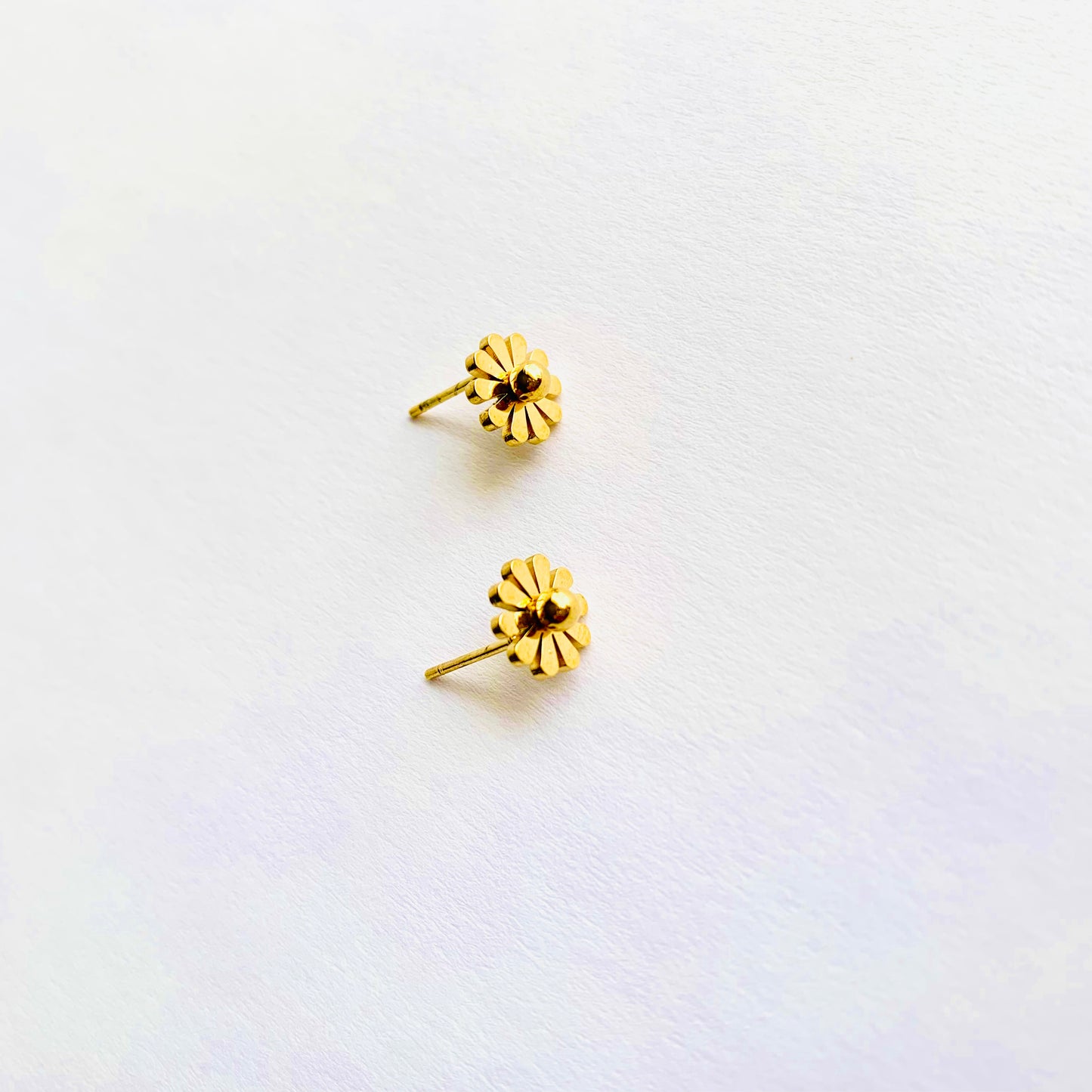 Daisy Studs