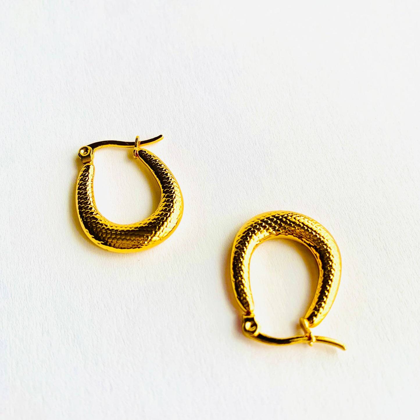Textured Oval Hoops