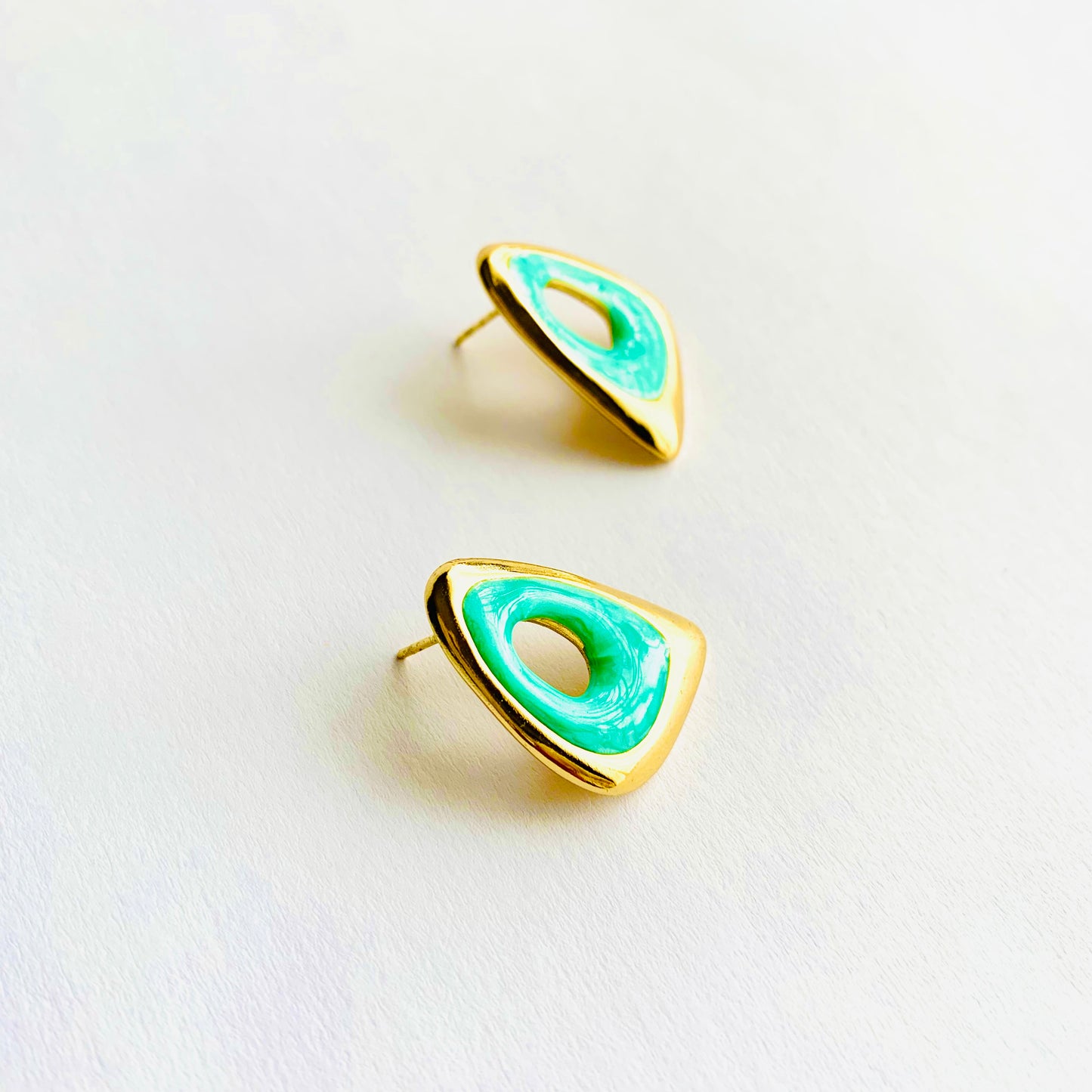 Abstract Statement Studs