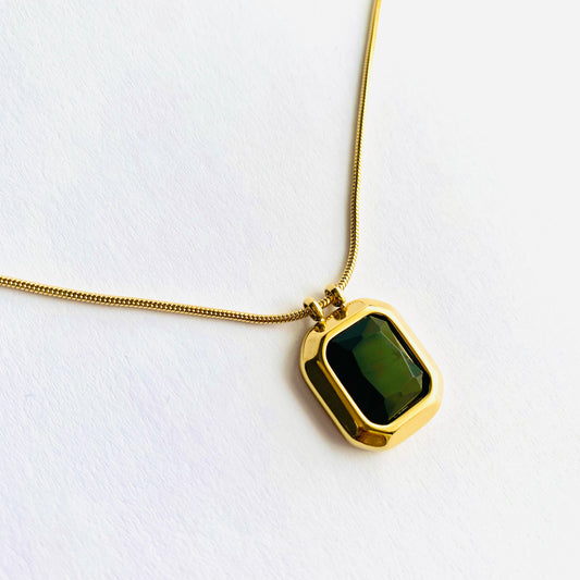 Black Onyx Gemstone Pendant Necklace