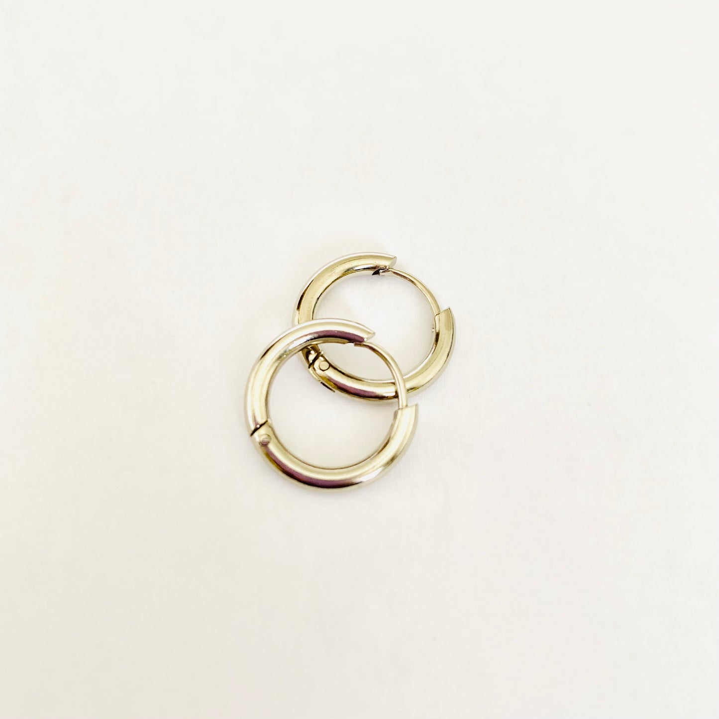 Silver Circle Hoops (16mm)