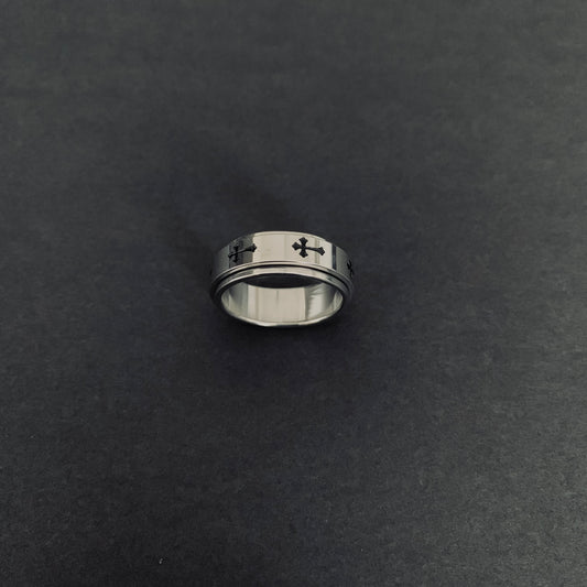 Cross Spinner Ring