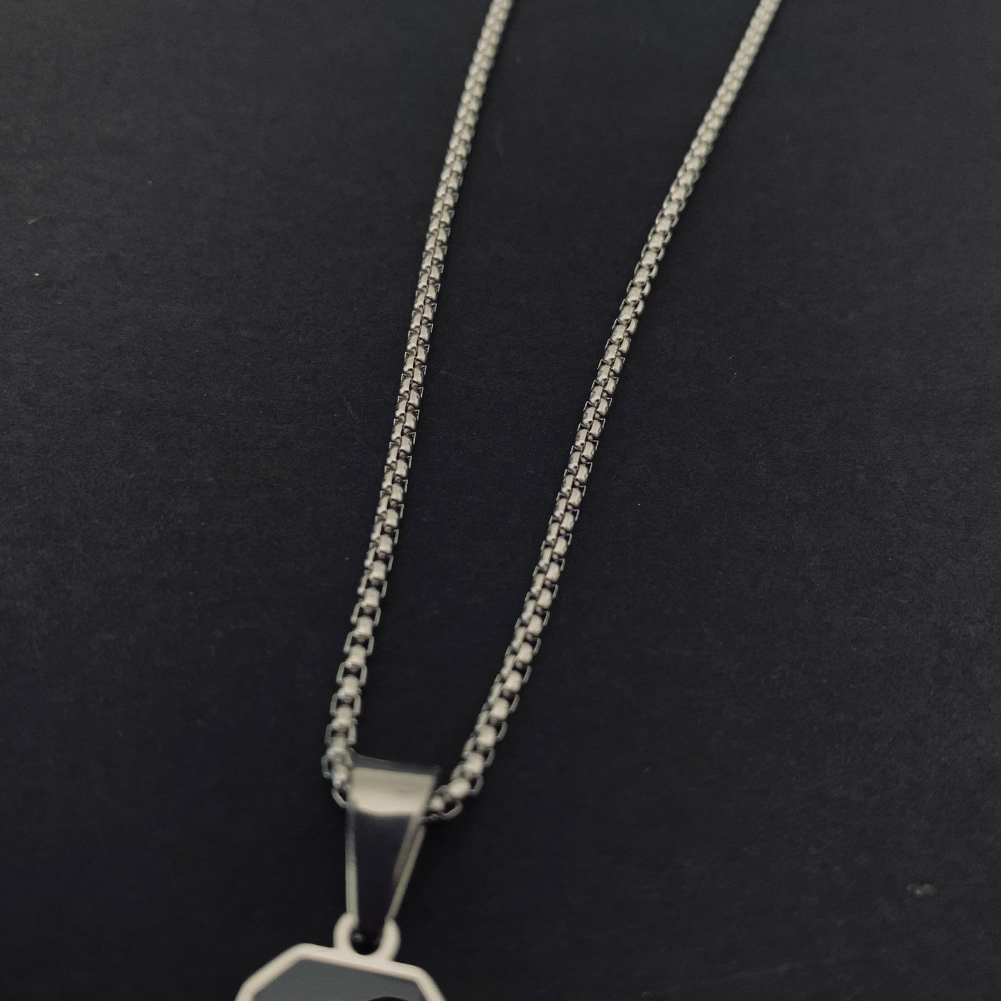 Silver Onyx Pendant Chain Necklace