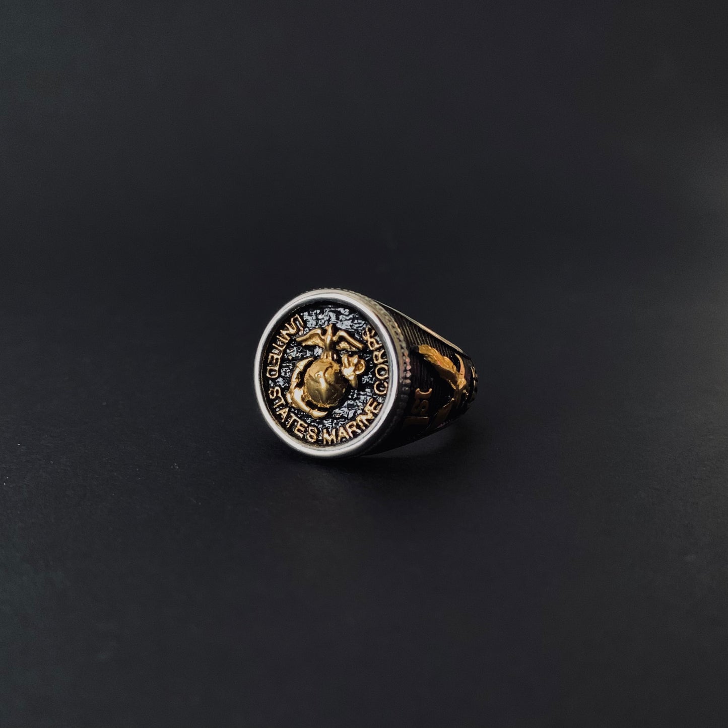 US Marine Corps Signet Ring
