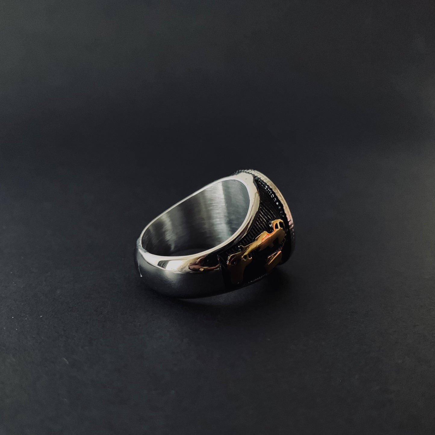 US Marine Corps Signet Ring