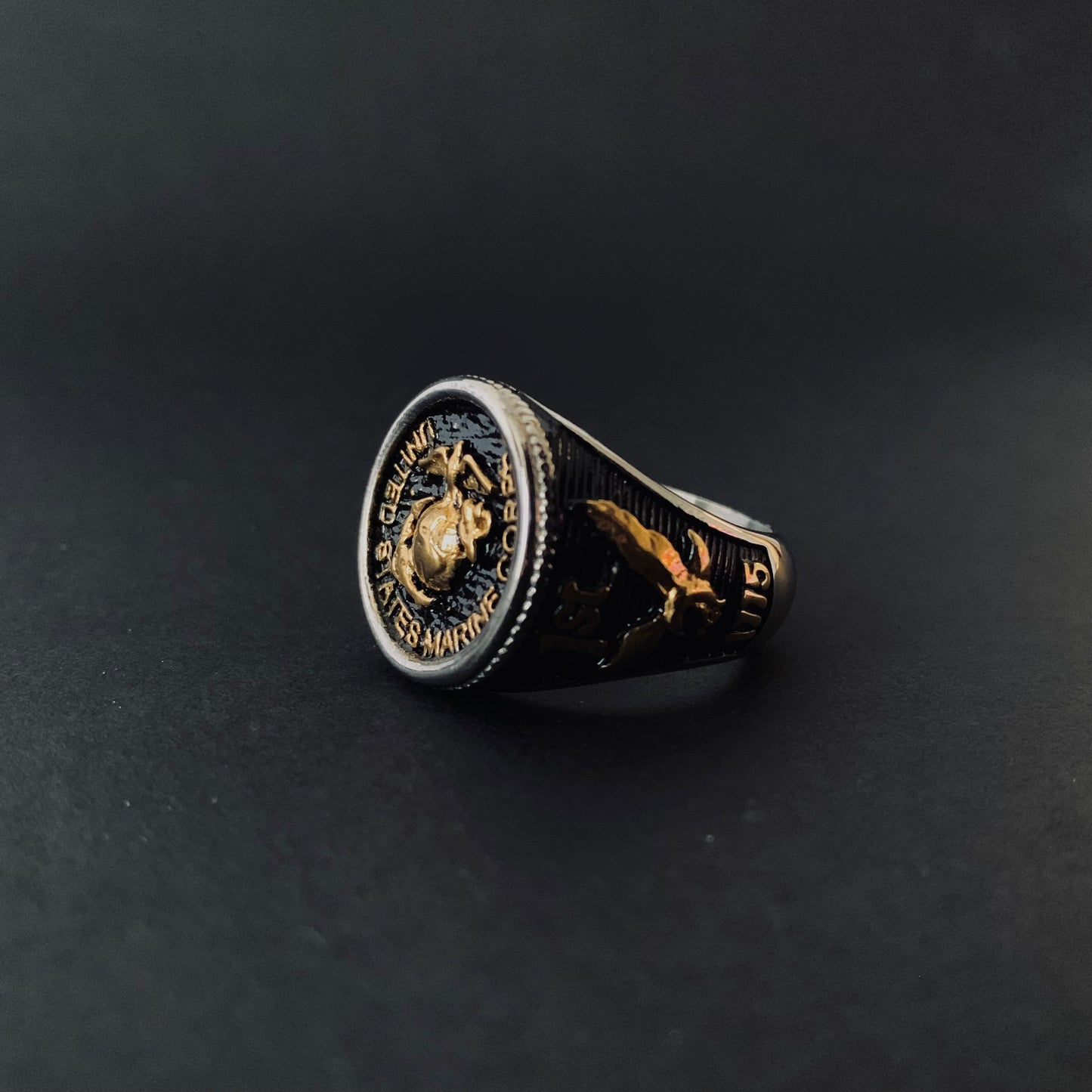 US Marine Corps Signet Ring