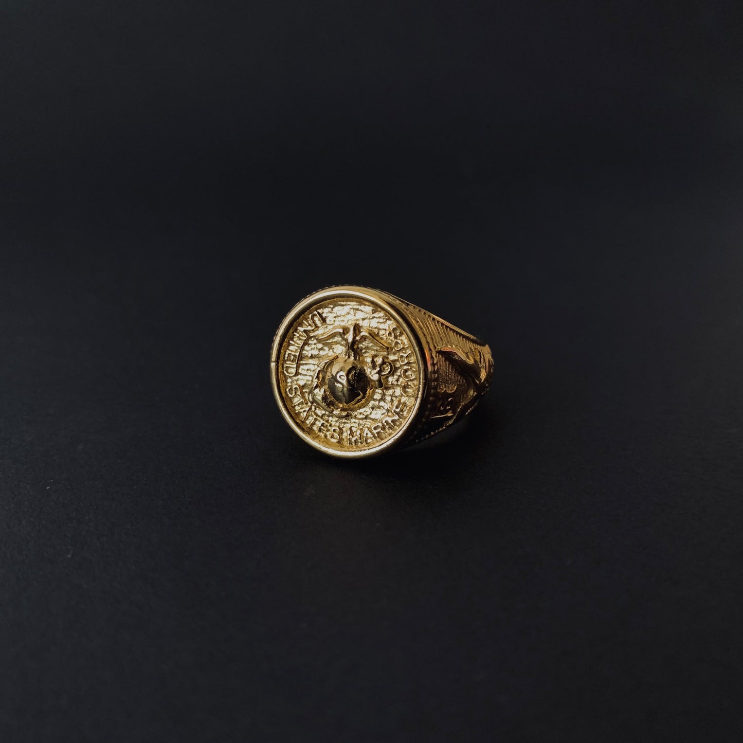 Gold US Marine Corps Signet Ring