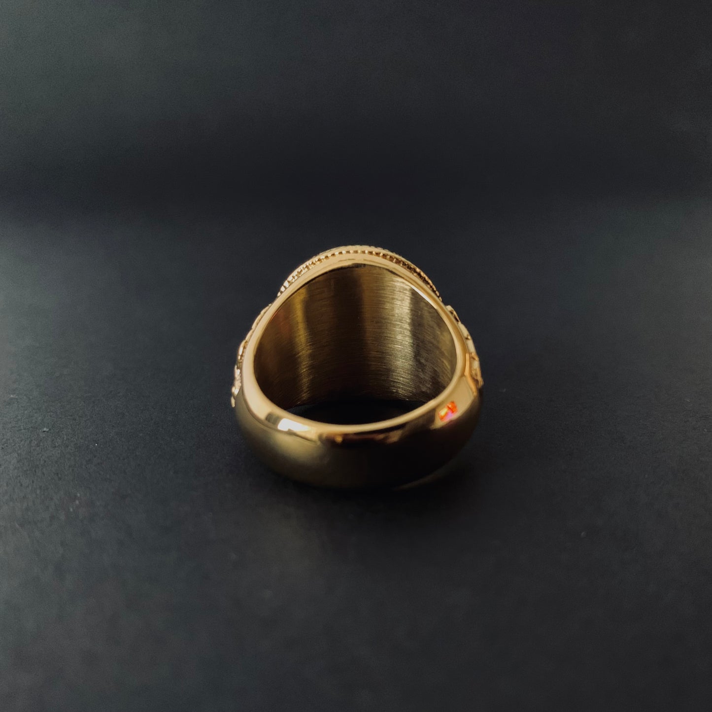 Gold US Marine Corps Signet Ring